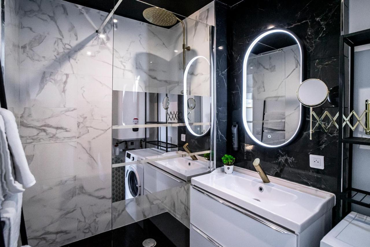 포 Au Palais Des Pyrenees! Hyper Centre -Clim-Balcon-Parking Gratuit 아파트 외부 사진